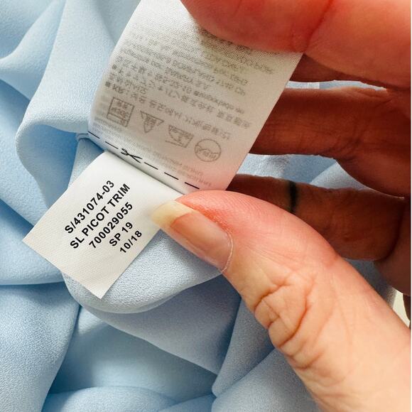 NWT Banana Republic Light Blue Picot Trim Semi Sheer Tank Top XSP - Picture 9 of 11